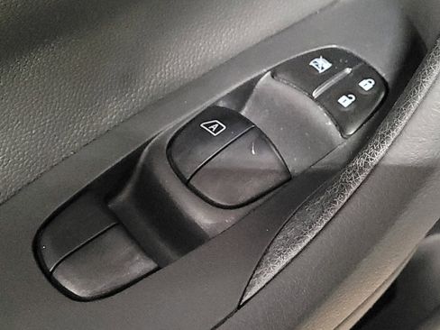 Used 2015 Nissan Altima 2.5 SV image 27