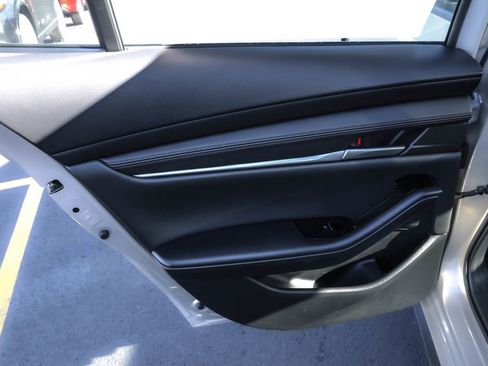 New 2026 MAZDA MAZDA3 2.5 S Sedan w/ Preferred Pkg image 31