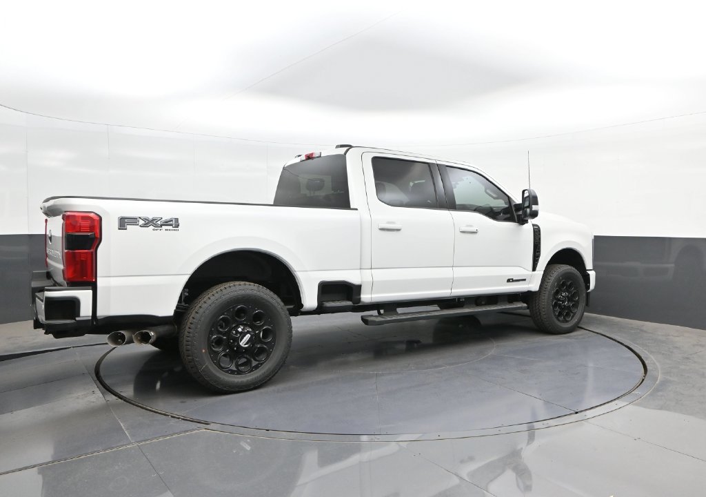 New 2026 Ford F250 Lariat w/ Black Appearance Package AWD/4WD image 15