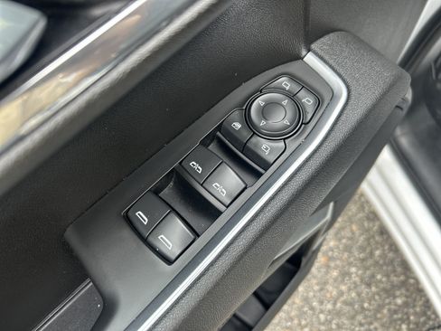 Used 2025 GMC Sierra 1500 SLT AWD/4WD image 20
