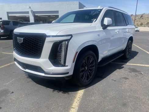 Used 2025 Cadillac Escalade Sport w/ LPO, ONYX Package AWD/4WD image 3