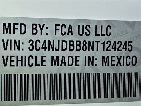 Certified 2022 Jeep Compass Latitude w/ Convenience Group image 17