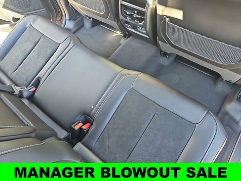 New 2025 Jeep Grand Cherokee Altitude AWD/4WD image 11