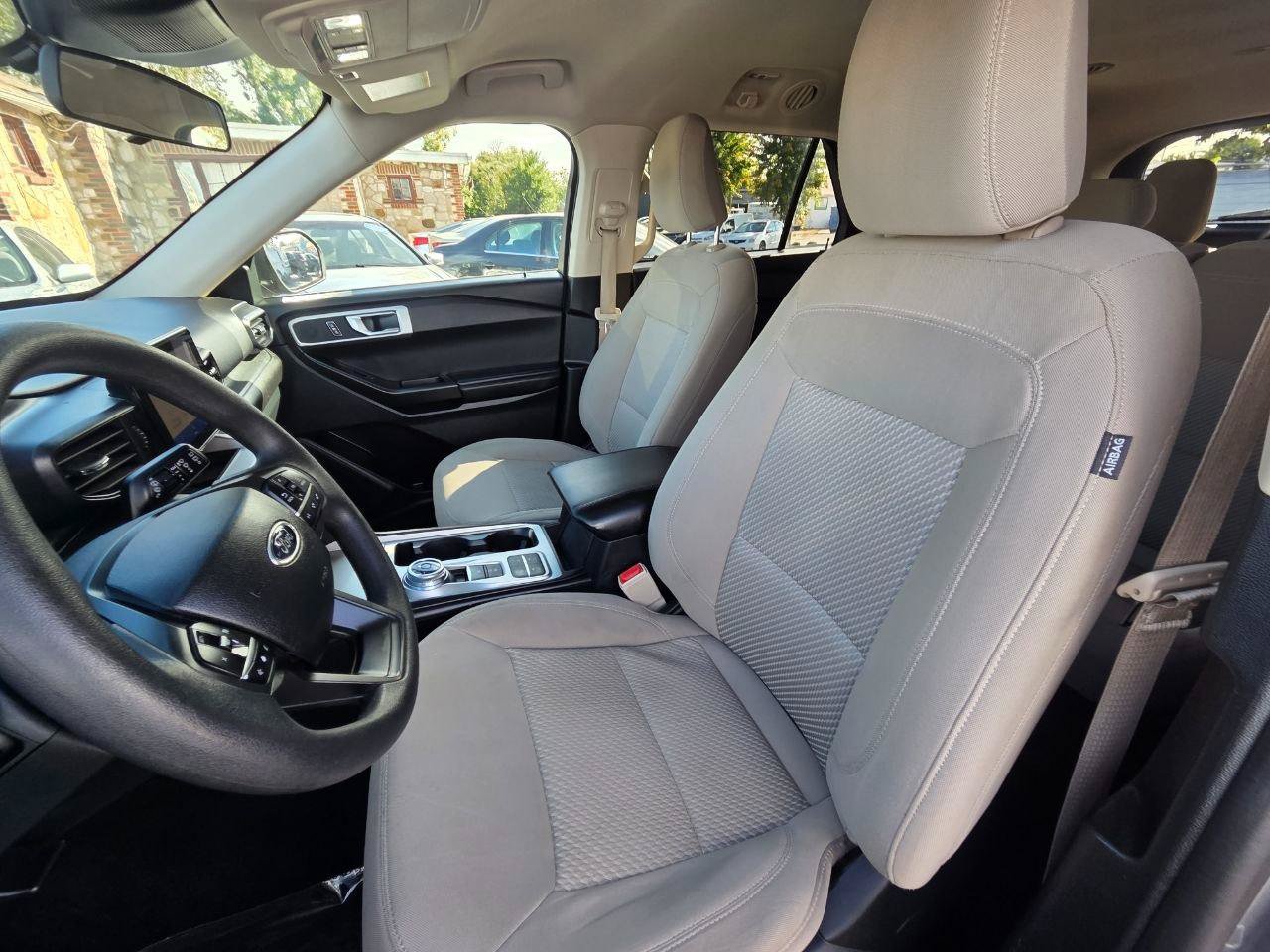 Used 2021 Ford Explorer 2WD image 10