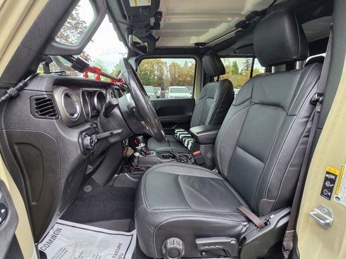 Used 2020 Jeep Gladiator Rubicon AWD/4WD image 21