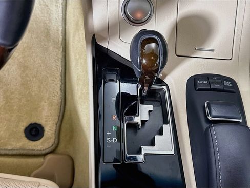 Used 2014 Lexus ES 350 w/ Luxury Package FWD image 17