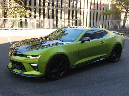 Used 2016 Chevrolet Camaro SS image 12