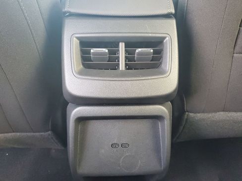 New 2026 Chevrolet Equinox EV LT image 11