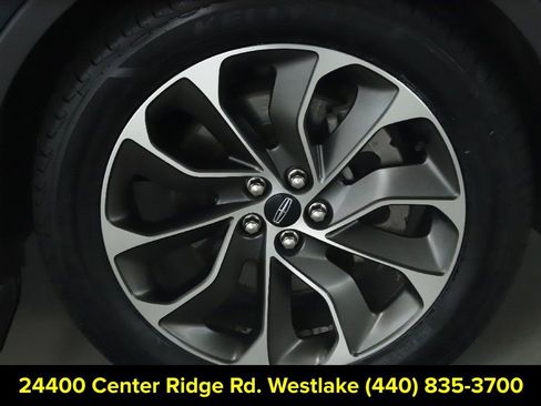 Certified 2021 Lincoln Nautilus Reserve AWD/4WD image 10