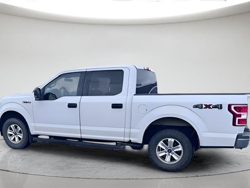 Used 2018 Ford F150 XLT AWD/4WD image 12