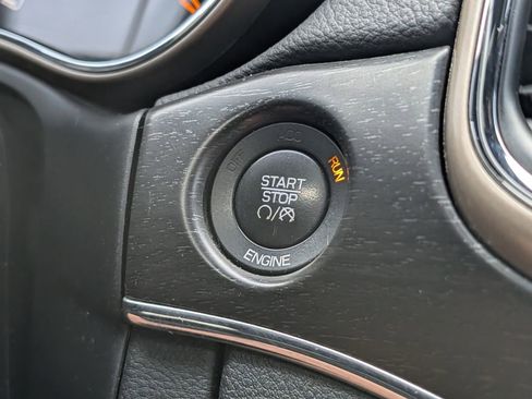 Used 2015 Jeep Grand Cherokee Limited image 10