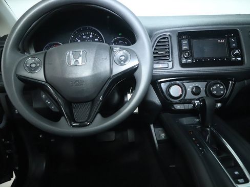 Used 2019 Honda HR-V LX image 26