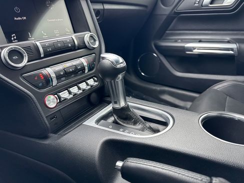 Used 2019 Ford Mustang Premium image 20