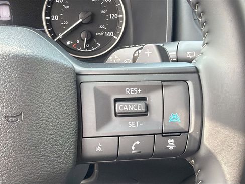 Used 2026 Nissan Rogue SV image 32