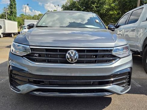 Used 2024 Volkswagen Tiguan SE R-Line w/ MDO Package, Three-Row FWD image 7