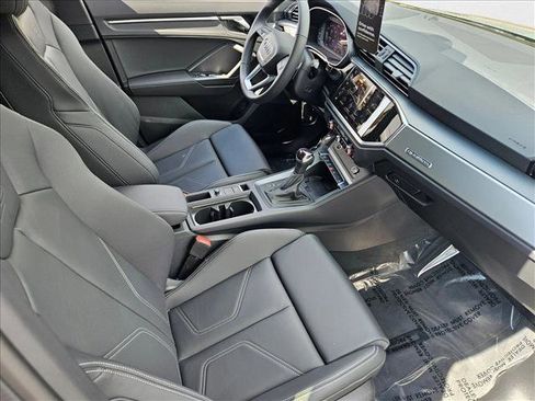 New 2025 Audi Q3 2.0T Premium image 16