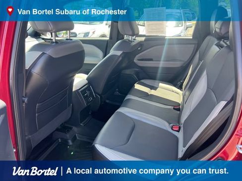 Used 2025 Subaru Forester Limited AWD/4WD image 25