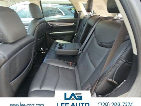 Used 2018 Cadillac XT5 Premium Luxury FWD image 3