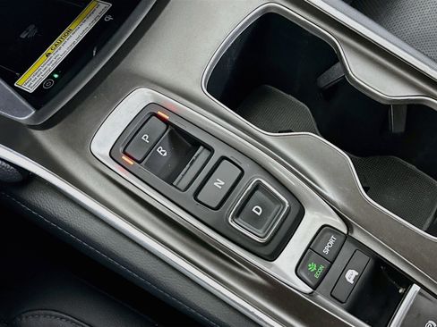 Used 2018 Honda Accord Touring image 25