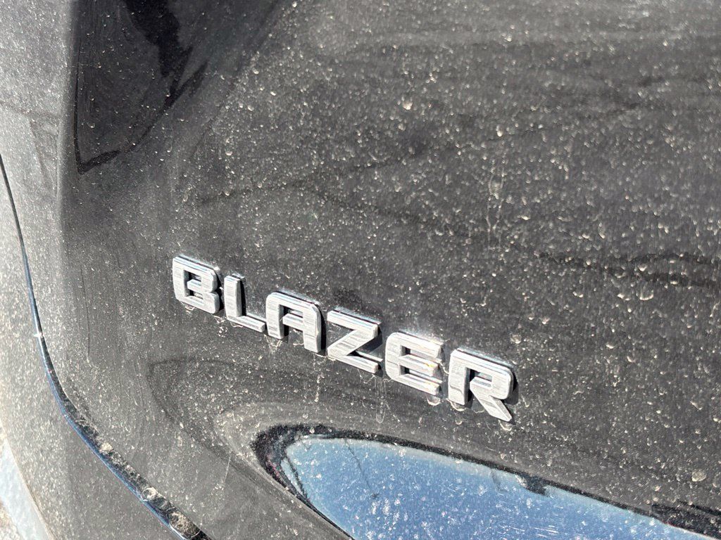 Used 2024 Chevrolet Blazer LT FWD image 34