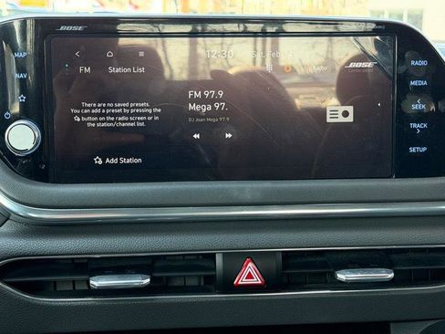 Used 2020 Hyundai Sonata SEL Plus w/ Tech Package image 19