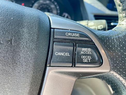 Used 2015 Honda Odyssey EX-L image 18