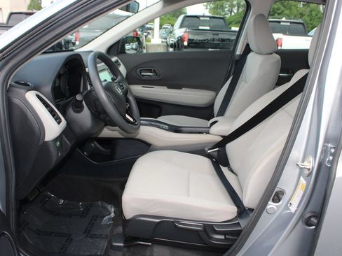 Certified 2019 Honda HR-V LX image 11