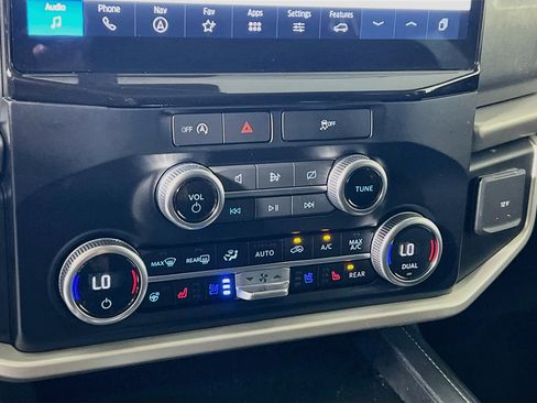 Used 2024 Ford Expedition XLT RWD image 26