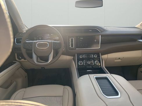 Used 2023 GMC Yukon Denali image 22