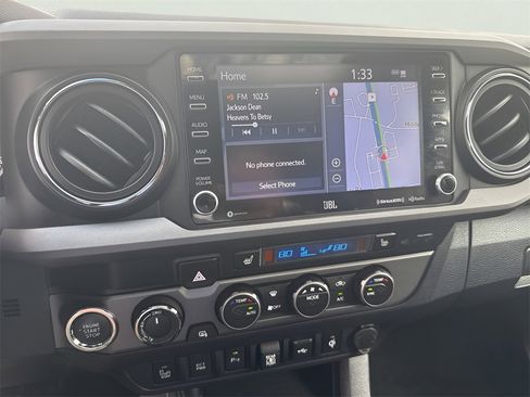 Used 2022 Toyota Tacoma TRD Off-Road image 23