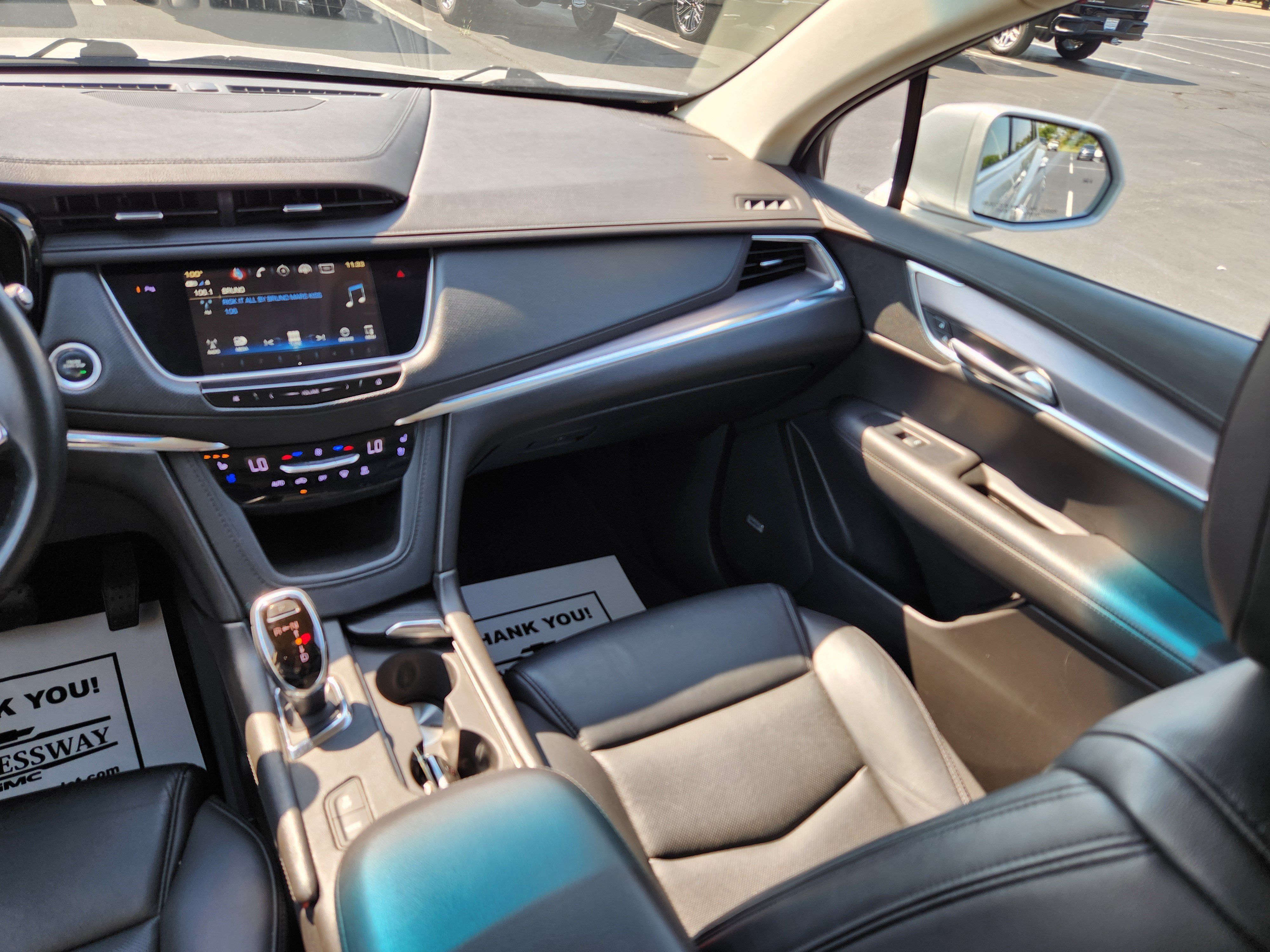 Used 2019 Cadillac XT5 Premium Luxury FWD image 16
