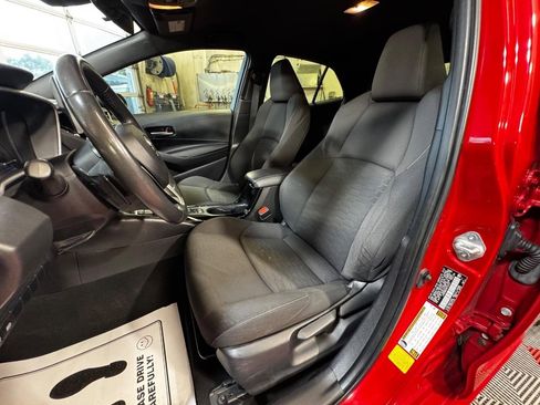 Used 2021 Toyota Corolla SE FWD image 14