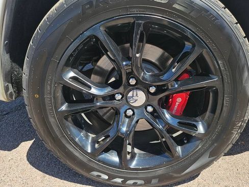 Used 2016 Jeep Grand Cherokee SRT AWD/4WD image 19