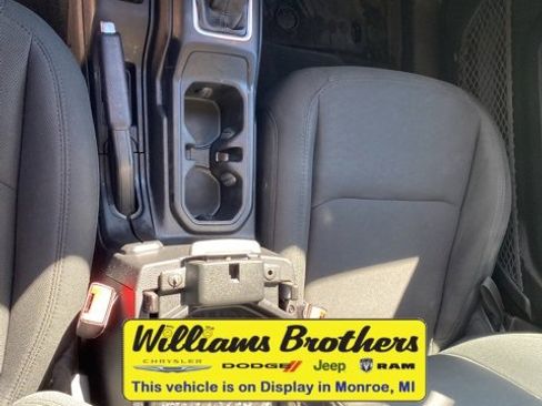 Used 2020 Jeep Gladiator Sport w/ Quick Order Package 24S image 18