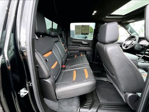 Used 2024 GMC Sierra 1500 AT4 w/ Technology Package AWD/4WD image 22
