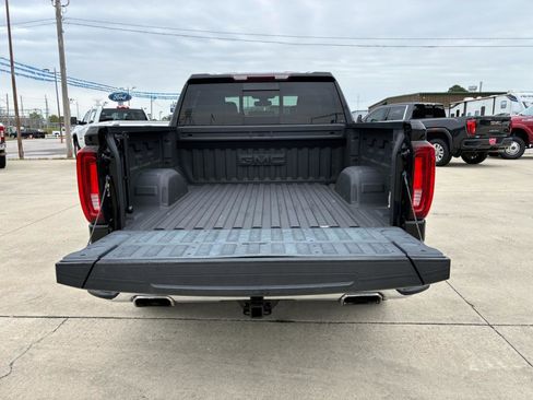 Used 2021 GMC Sierra 1500 SLT w/ SLT Convenience Package AWD/4WD image 33