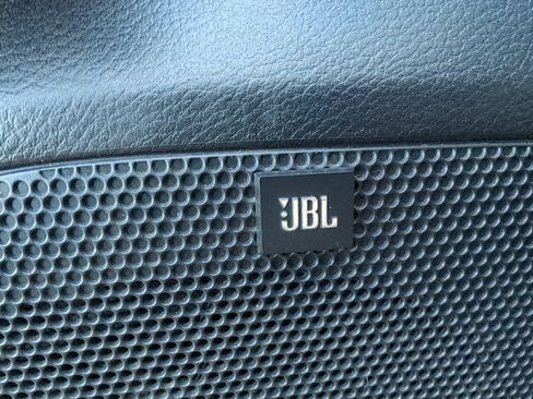 Used 2021 Toyota Tacoma TRD Off-Road image 13