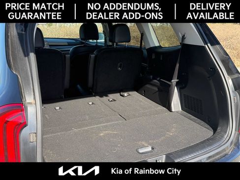 Used 2024 Kia Telluride S w/ S Sunroof Package image 11