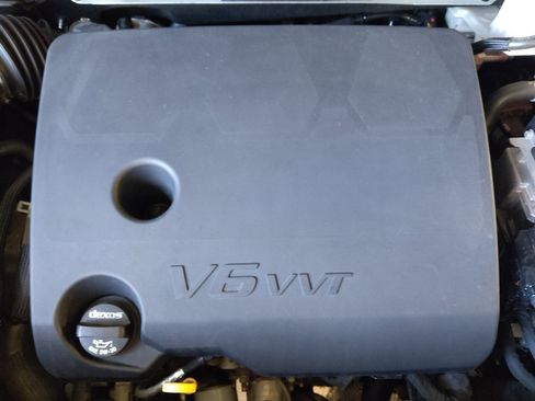 Used 2019 Buick Enclave Essence w/ LPO, Cargo Package image 30