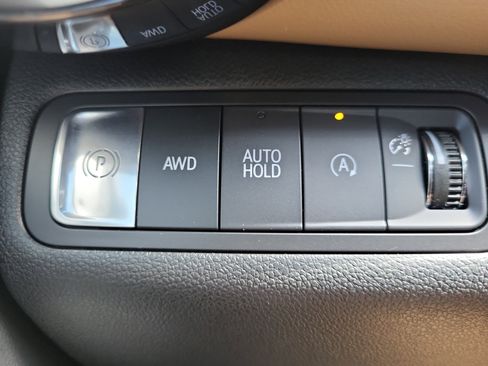 Certified 2026 Chevrolet Equinox ACTIV w/ Convenience Package III AWD/4WD image 28