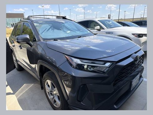 Used 2024 Toyota RAV4 XLE w/ Convenience Package FWD image 1