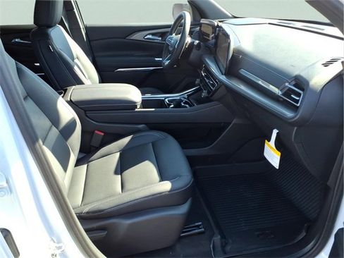 New 2026 Chevrolet Traverse LT w/ Driver Confidence Package image 21