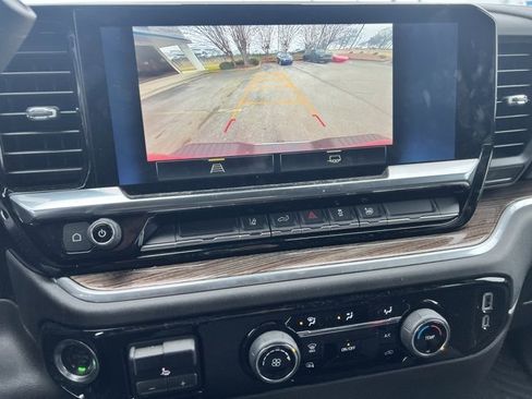 Used 2024 Chevrolet Silverado 2500 LT image 16