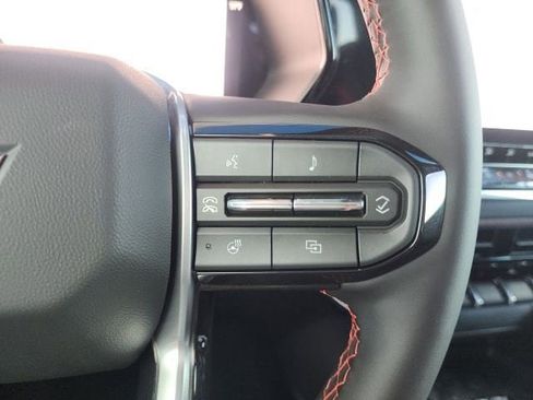 New 2026 Chevrolet Colorado Z71 w/ Technology Package AWD/4WD image 36