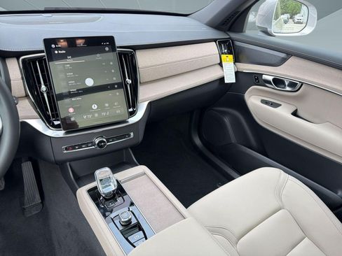 New 2026 Volvo XC90 T8 Ultra w/ Protection Package Premier AWD/4WD image 27