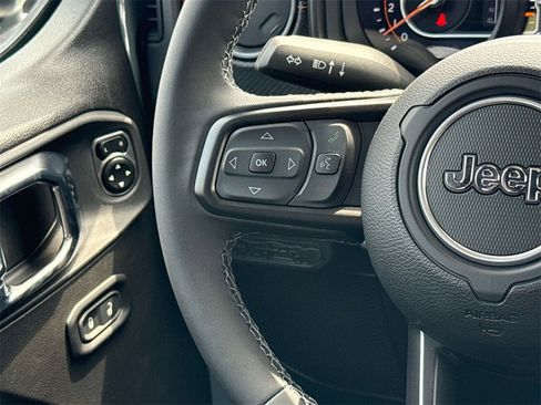 New 2025 Jeep Gladiator Mojave w/ Convenience Group image 14