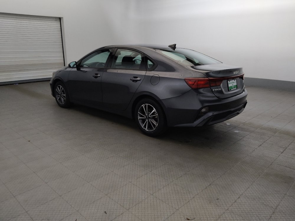 Used 2023 Kia Forte LXS FWD image 3