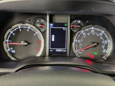 Used 2024 Toyota 4Runner Limited AWD/4WD image 28