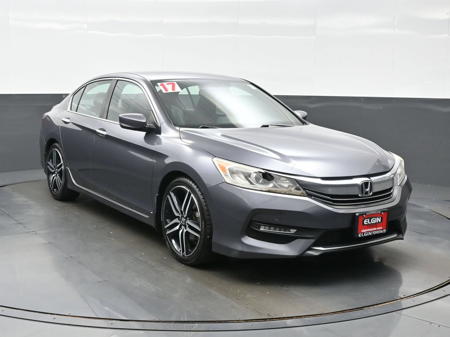 Used 2017 Honda Accord Sport image 8
