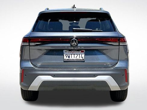 Certified 2026 Volkswagen Tiguan SE AWD/4WD image 3